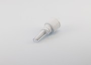 Plastična bela pumpica PP24 za kapi za nos Plastična bela pumpica PP24 za kapi za nos