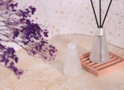 Staklena bočica od peskiranog stakla 50mL konusnog oblika, pogodna za osveživač prostora-slika_360