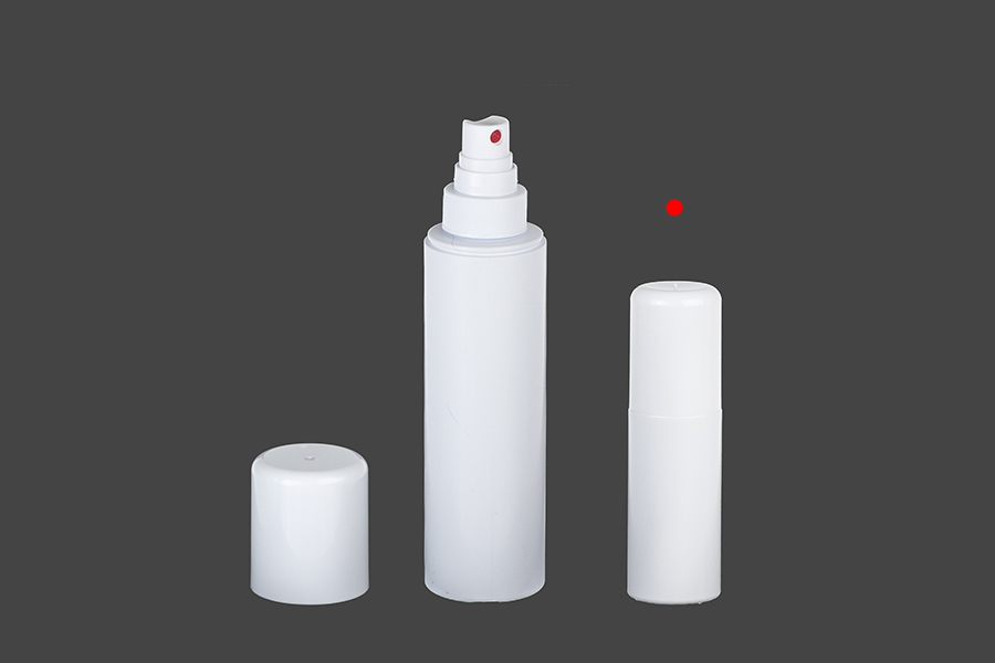 Plastična bela flašica 50mL za lagane masne supstance, sa sprejom i zatvaračem (PP28) - 12 kom