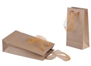 Papirna plastificirana kesa 110x60x200mm sa ručkicama od tila širine 2cm, više boja - 20 kom Papirna plastificirana kesa 110x60x200mm sa ručkicama od tila širine 2cm, više boja - 20 kom