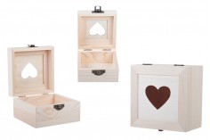 Komplet drvenih kutija u 3 veličine sa prozorčićem u obliku srca i metalnom kopčom