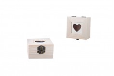 Komplet drvenih kutija u 3 veličine sa prozorčićem u obliku srca i metalnom kopčom
