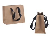 Papirna kraft ekološka kesa 160x80x140mm, sa crnom keper riblja kost trakom širine 20mm - 20 kom Papirna kraft ekološka kesa 160x80x140mm, sa crnom keper riblja kost trakom širine 20mm - 20 kom