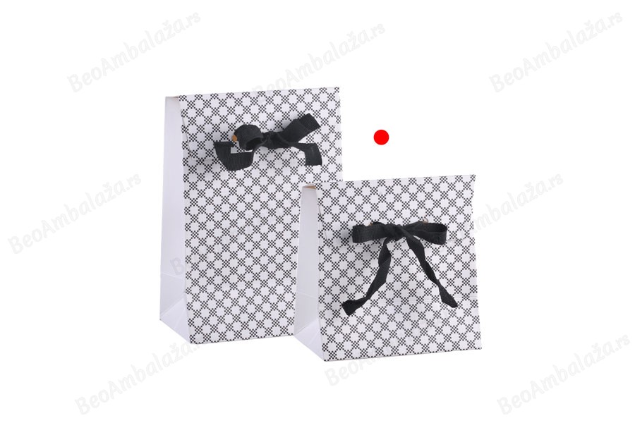 Papirno poklon-pakovanje 105x67x105mm, sa crnom gro mašnom 10mm - 20 kom-