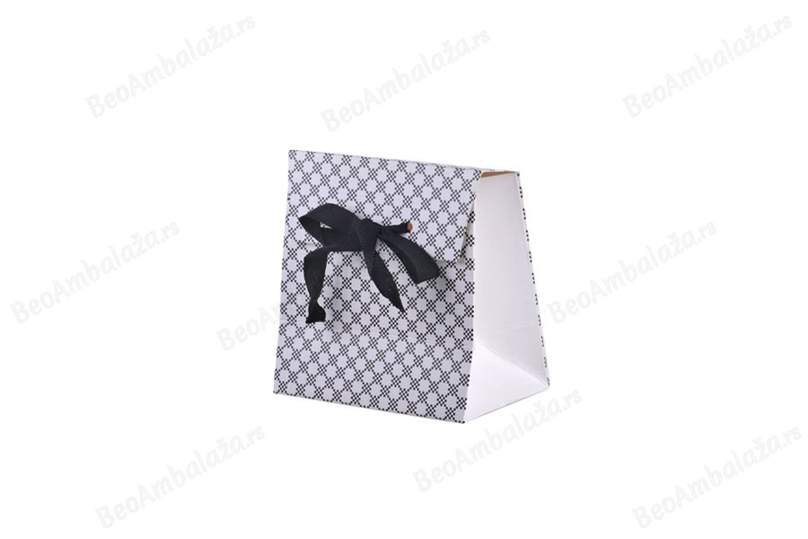 Papirno poklon-pakovanje 105x67x105mm, sa crnom gro mašnom 10mm - 20 kom-grupa_slika