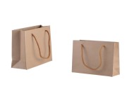 Papirna kraft kesa 190x60x130mm sa pamučnom drškom - 12 kom Papirna kraft kesa 190x60x130mm sa pamučnom drškom - 12 kom