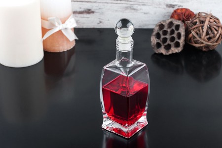 Lepa staklena flašica 200mL-dimenzije_slike