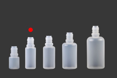 Plastična poluprovidna flašica 10mL sa crnim plastičnim zatvaračem CRC i plastičnom kapalicom, za elektronske cigarete - 50 kom-grupa_slika