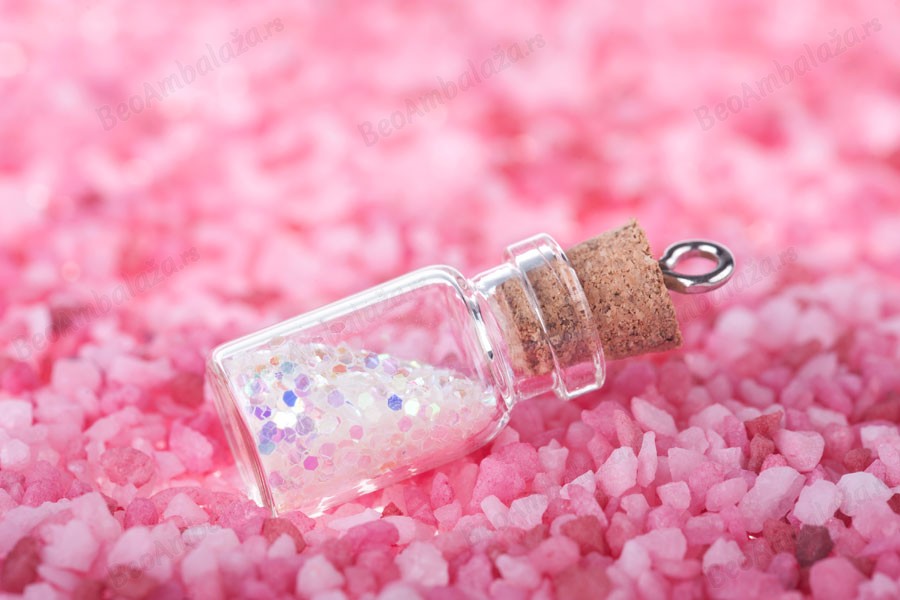 Mala, staklena flašica sa pampurnim zapušačem i kukicom za kačenje ili za dekoraciju, 12x33 mm - 25 kom-grupa_slika