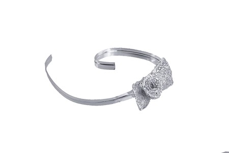 Srebrna mašnica sa ružicom i srebrnom žicom 15cm - 50 kom-dimenzije_slike