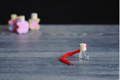 Bočica za osveživač automobila 4mL, srce sa plastičnim čepom, drvenim zatvaračem i zakačkom - 25 kom