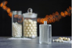 Četvrtasta bočica za parfeme 100mL sa reljefom (18/415)