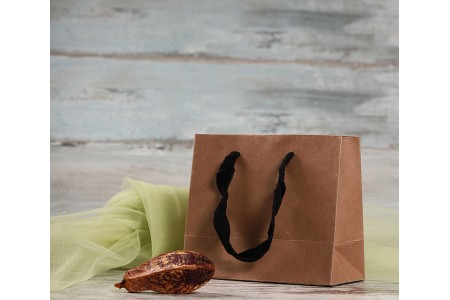 Papirna kraft ekološka kesa 160x80x140mm, sa crnom keper riblja kost trakom širine 20mm - 20 kom-grupa_slika