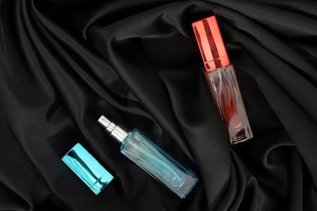 Staklene bočice za parfeme 20mL, u nijansama raznih boja sa sprejom i zatvaračem-dimenzije_slike