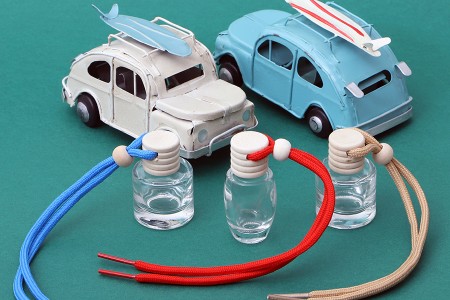 Staklena cilindrična bočica 10ml sa plastičnim čepom, drvenim zatvaračem, za osveživač automobila - 25 komada-grupa_slika