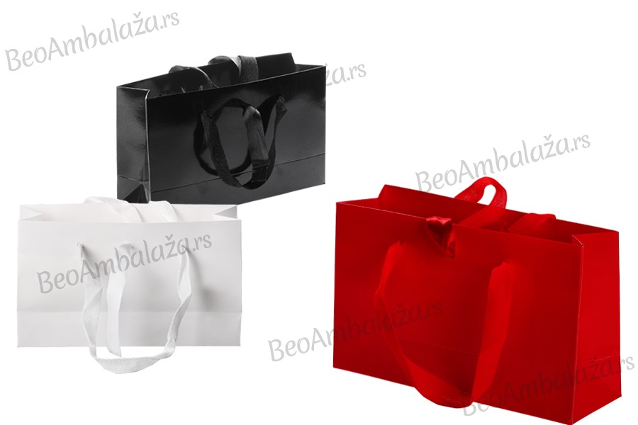Plastificirana papirna kesa 250x80x150mm sa drškom i mašnom za vezivanje, više boja - 20 kom