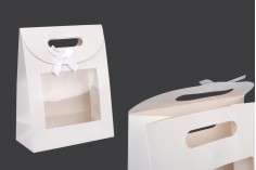 Papirna bela poklon kesa 190x90x240 mm sa zatvaranjem na čičak, prozorom i mašnom - 12 kom