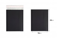 Koverta 16x23cm u crnoj mat boji sa pucketavom folijom - 10kom