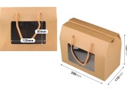 Papirna poklon kutija - koferče 200x110x155 mm sa ručkama i prozorom - 12 komada Papirna poklon kutija - koferče 200x110x155 mm sa ručkama i prozorom - 12 komada