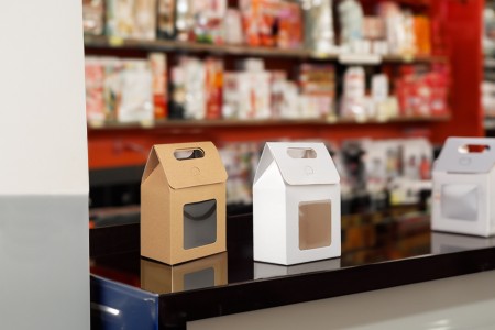 Papirna poklon kutija - torbica 100x60x150 mm sa prozorom - 12 komada-grupa_slika