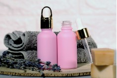 Roze MAT staklena bočica za etarska ulja 30mL, sa grlom PP18 - bez zatvarača