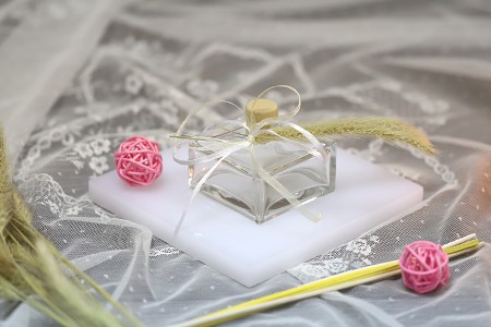 Staklena četvrtasta flašica od 70mL-grupa_slika