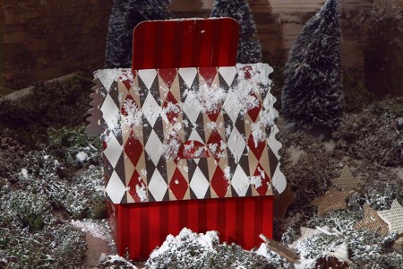 Božićna poklon kutijica sa drškom 120x100x140 mm raznih boja - 25 kom-grupa_slika