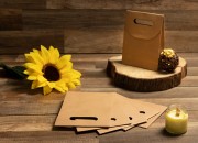 Papirna braon kraft kesa 190x90x265mm sa zatvaranjem na čičak - 12 kom Papirna braon kraft kesa 190x90x265mm sa zatvaranjem na čičak - 12 kom