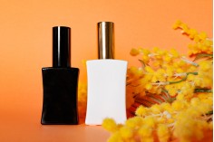 Staklena bočica za parfeme 50mL pravougaona u crnoj ili beloj boji (18/415)