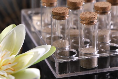 Stalak (postolje) od pleksiglasa 264x232x26mm - 56 otvora prečnika 27,5mm-grupa_slika