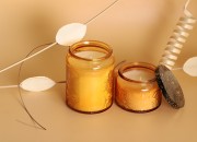Staklena cilindrična teglica sa reljefom 120mL i aluminijumskim zatvaračem
