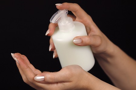 Plastična pumpica 28/400 sa zaštitinim mehanizmom, za šampone ili kreme-grupa_slika