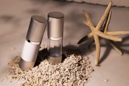 Airless plastična bela bočica 30mL za kreme sa aluminijumskom osnovom i zatvaračem u MAT srebrnoj boji-6