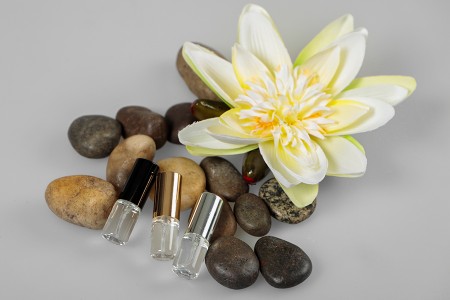 Staklena bočica 3mL za parfem sa sprejom i aluminijumskim zatvaračem - 6kom-grupa_slika