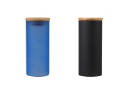 Staklena okrugla teglica 65x150mm, sa drvenim poklopcem sa sigurnosnom gumicom, u više MAT boja Staklena okrugla teglica 65x150mm, sa drvenim poklopcem sa sigurnosnom gumicom, u više MAT boja