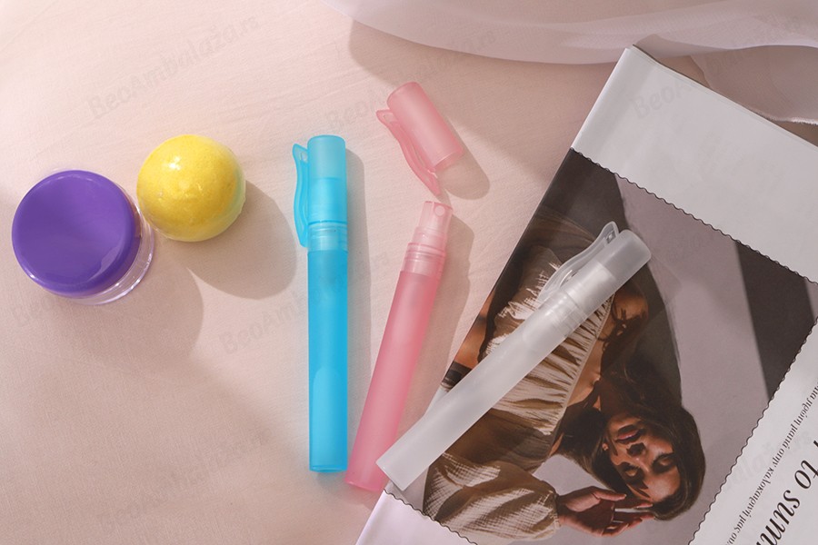 Plastična minijaturna bočica 10mL za parfeme, u 3 boje (poluprovidna, plava ili roze) - 25 kom-grupa_slika