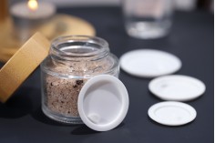 Plastični međupoklopac (PE) bele boje, visine 3,43 mm i prečnika 44,30 mm (mali prečnik: 39,60 mm) - 12 kom