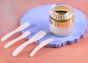 Plastična bela PE spatula 73x15mm za kreme - 24 kom Plastična bela PE spatula 73x15mm za kreme - 24 kom