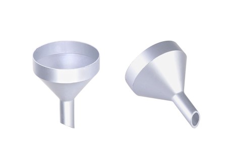 Aluminijumski levak u MAT srebrnoj boji  sa prečnikom  44 mm ( donji deo 10 mm )-slika_proizvoda