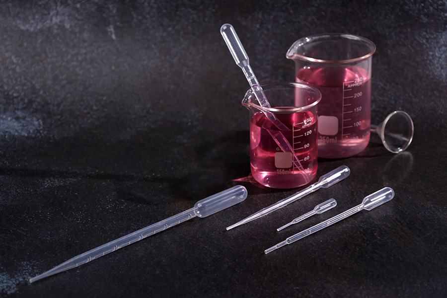 Plastična pipeta 5mL sa mernim oznakama za zapreminu - 100 kom Plastična pipeta 5mL sa mernim oznakama za zapreminu - 100 kom