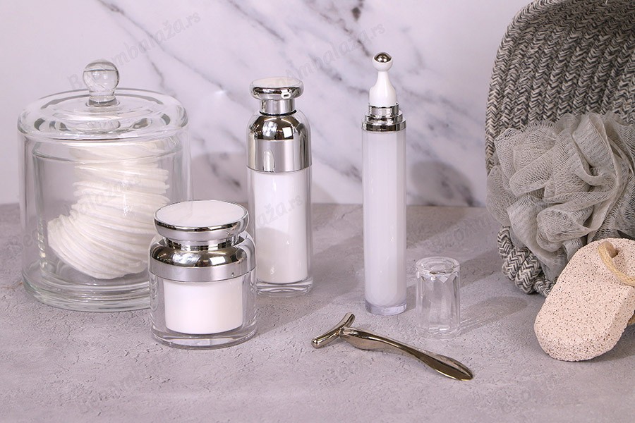 Luksuzna airless akrilna bočica 30mL za kreme sa pumpicom i zaštitnim zatvaračem-grupa_slika
