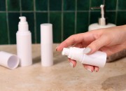 Plastična bočica od 30mL sa pumpicom za kreme (PP20) i zatvaračem Plastična bočica od 30mL sa pumpicom za kreme (PP20) i zatvaračem