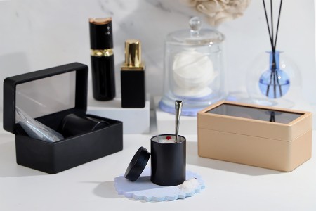 SET - Kožna futrola (145x80x65mm) sa prozorom i dve metalne kutije (47x65mm)-grupa_slika