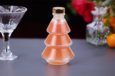 Staklena flaša 100 ml u obliku jelke-grupa_slika