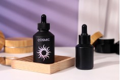 Staklena crna mat bočica 60 mL sa crnom pipetom