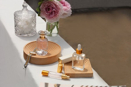 Drveni rekvizit kvadratnog oblika za fotografije i dekoraciju-grupa_slika