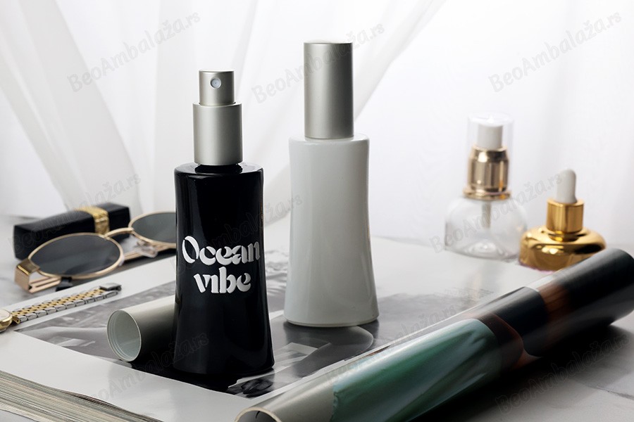 Staklena bočica za parfeme 50mL ovalna u crnoj ili beloj boji (18/415)-grupa_slika