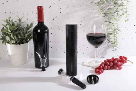 Električni vadičep sa priborom za vinske boce-grupa_slika