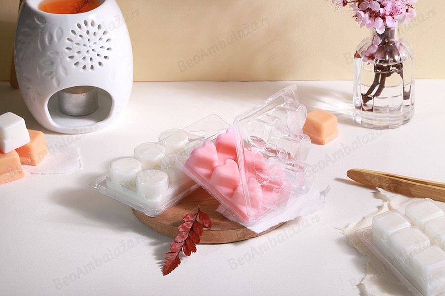 Plastični (PET) kalup sa 6 mesta za kocke voska (melts) - 20 kom-grupa_slika