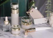 Plastična bela tubica 20mL za serum, sa vibrirajućom glavom Plastična bela tubica 20mL za serum, sa vibrirajućom glavom